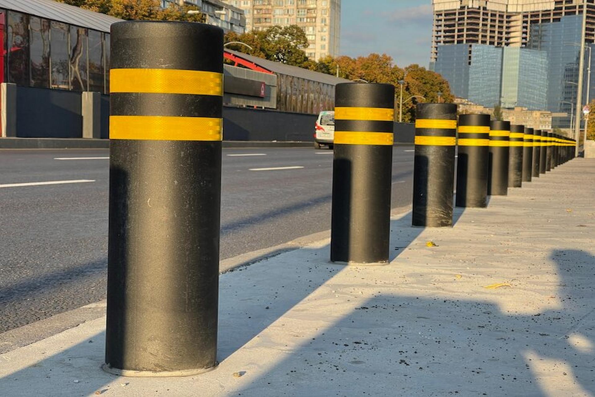 Bollards in the Limelight: How They Contribute to Pedestrian Safety and Urban Flow