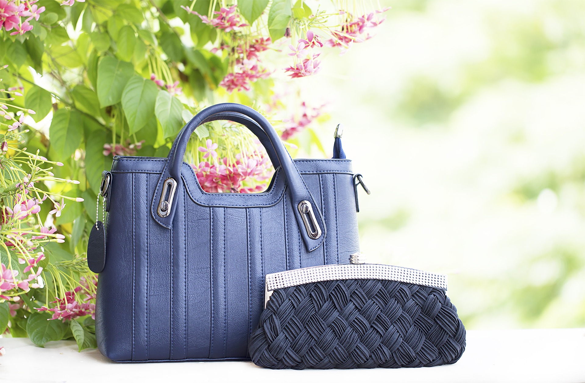 How To Choose The Perfect Designer Handbag For Your Style Requirements