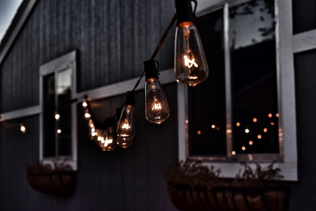Choose outdoor lighting to make your outdoor more bright