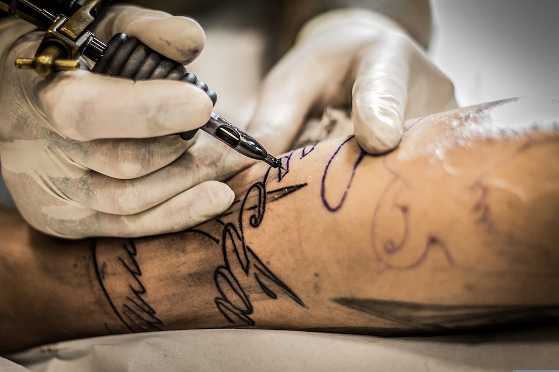 6 Ways to Easily Get Hired As a Tattoo Artist